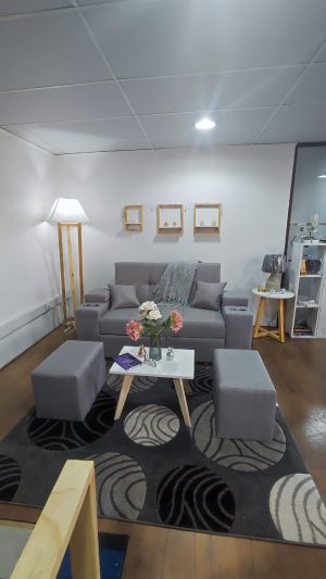 Sofá cama modelo Valparaíso con dos Puff